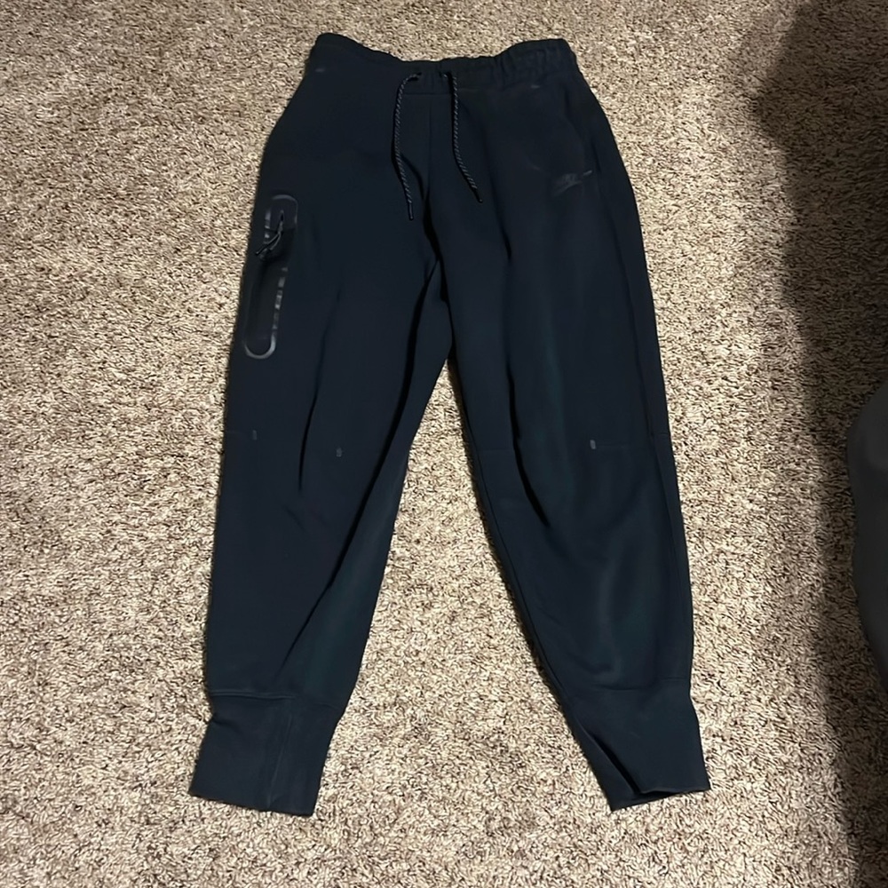 Nike tech sweatpants